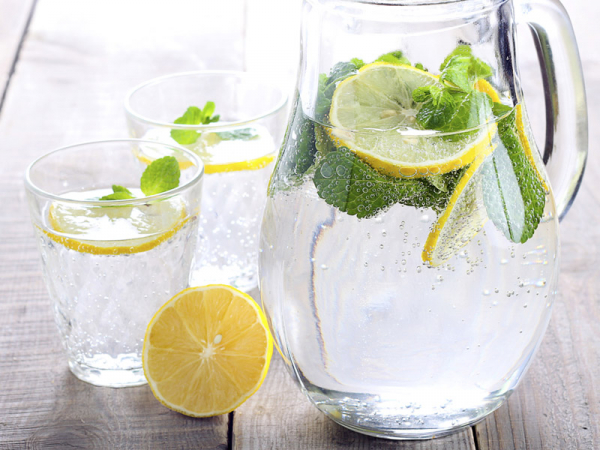 Как пить лимонную воду, чтобы терять вес0